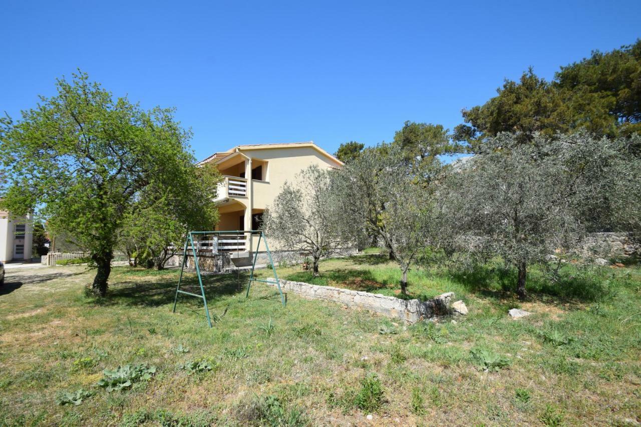 Apartments Ivan Starigrad Paklenica Eksteriør billede