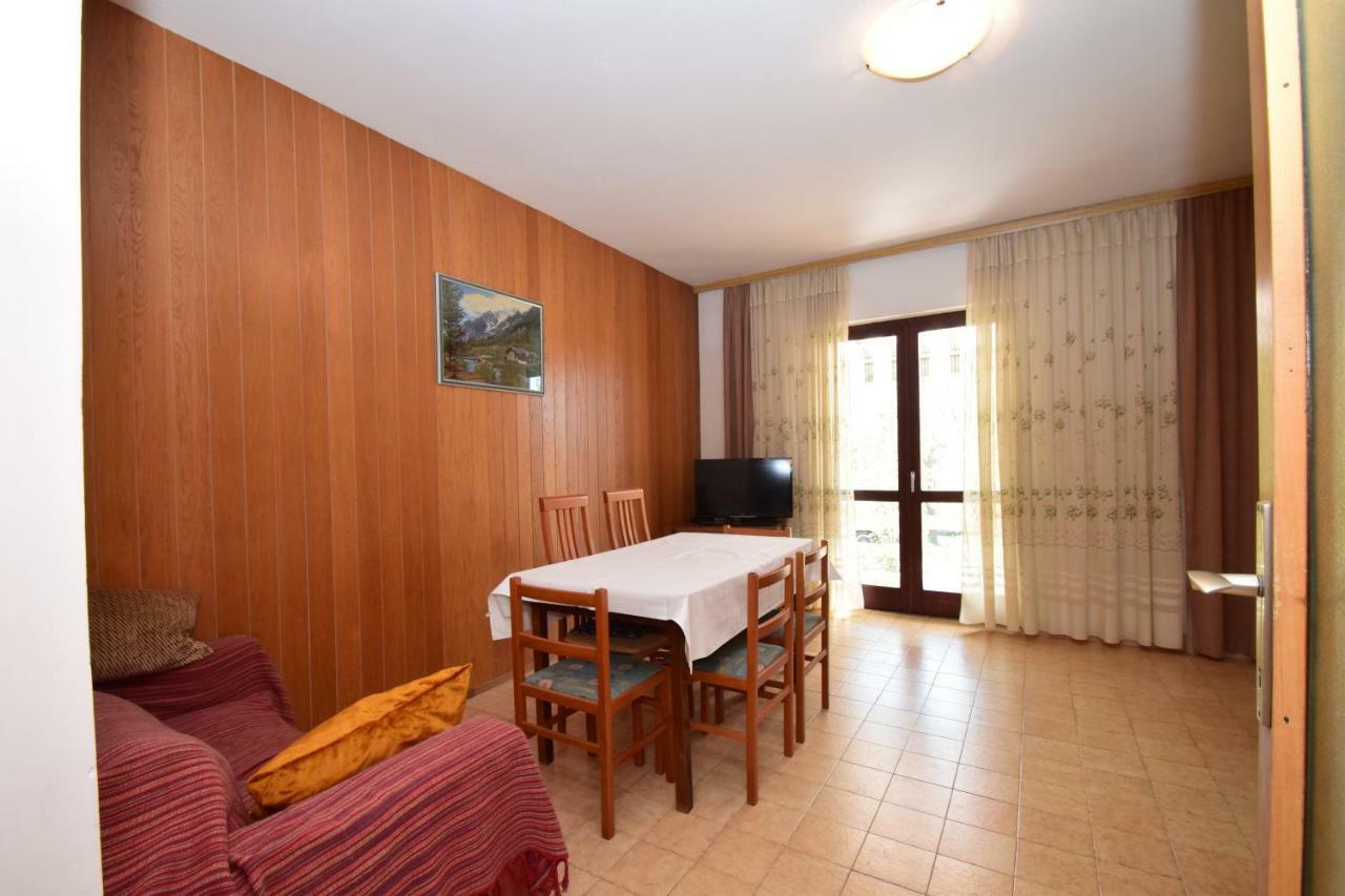 Apartments Ivan Starigrad Paklenica Eksteriør billede